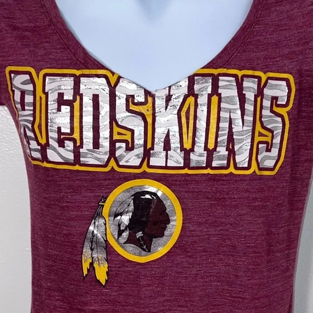 NFL teens apparel,M, 7/9 short sleeve, V-neck NFL logo team‎ silver, burgundy